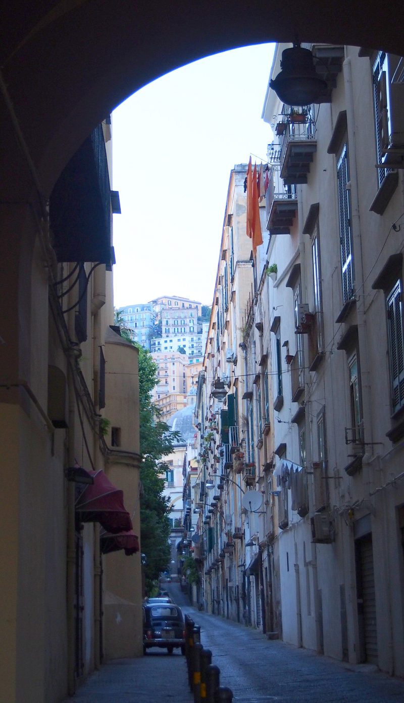 Katunäkymää Chiaiassa Napolissa, Kuva: Arjen pilkahduksia -blogi, luvaton käyttö kielletty